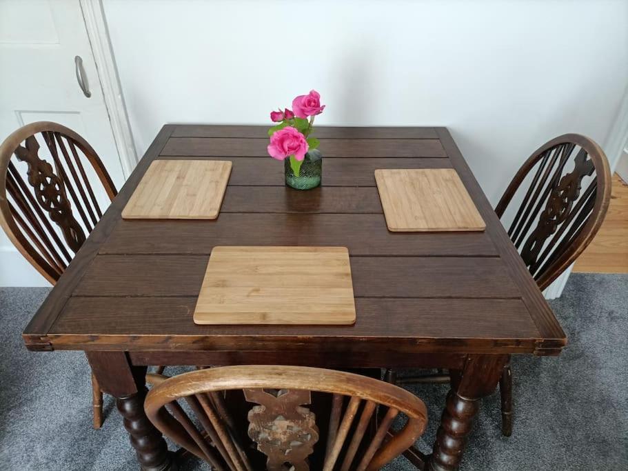 Cntrl Reading Modernized 3 Bedroom House Εξωτερικό φωτογραφία
